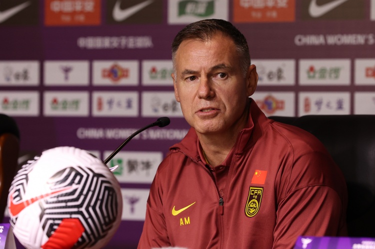 九游体育注册-马德兴：中国女足不换帅因不想担责，亚洲杯不出惨案是现实目标